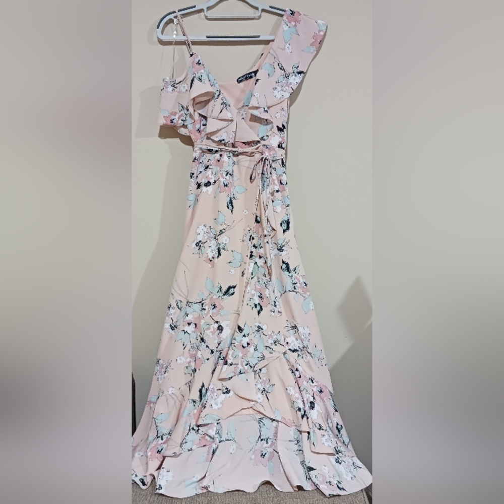 SOLD Flutter Shoulder Hi-Lo Maxi Dress - Picture 2 of 12